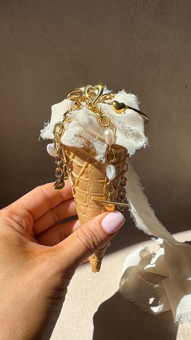 Sprinkles? I’ll take mine with new in jewellery instead, thanks🍦

#jewellerystyling #icecreamofinst