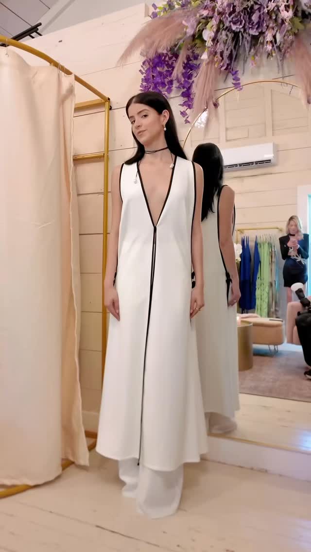 New year. New looks.
Find your perfect 2026 outfit today.