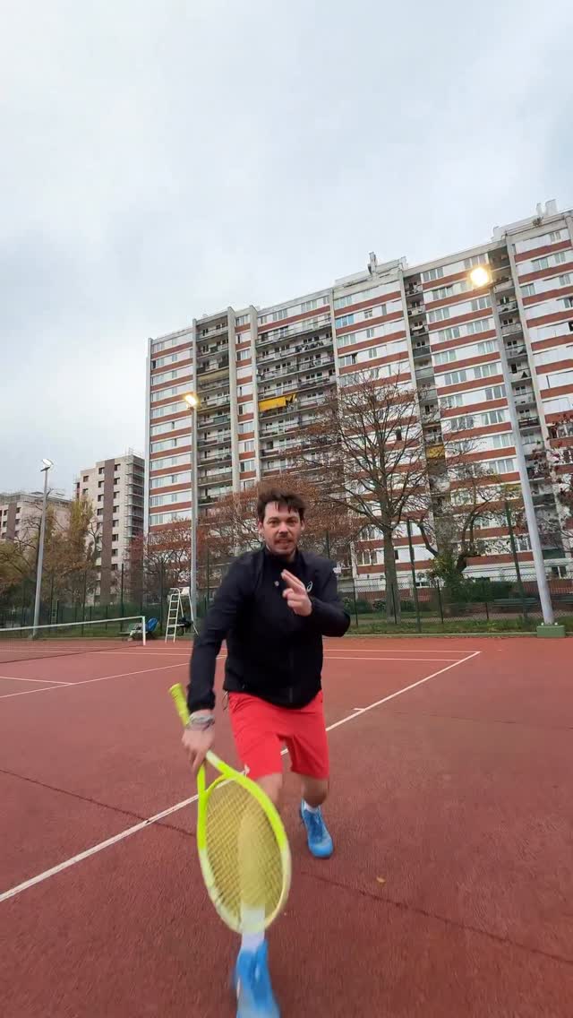 Le nouveau concept pour les fans de tennis à Paris ! 

Blague à part, faites attention à vous. L’hiv