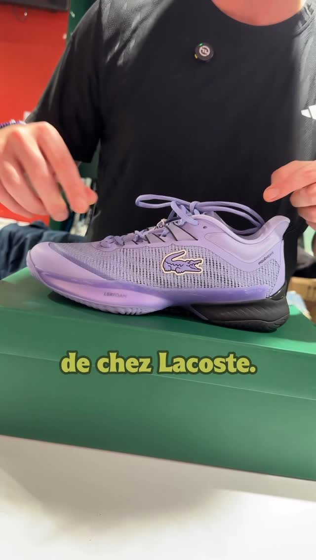C’est l’une de nos chaussures préférées !

Yohann te présente la Lacoste AGLT-23 Ultra : la chaussur
