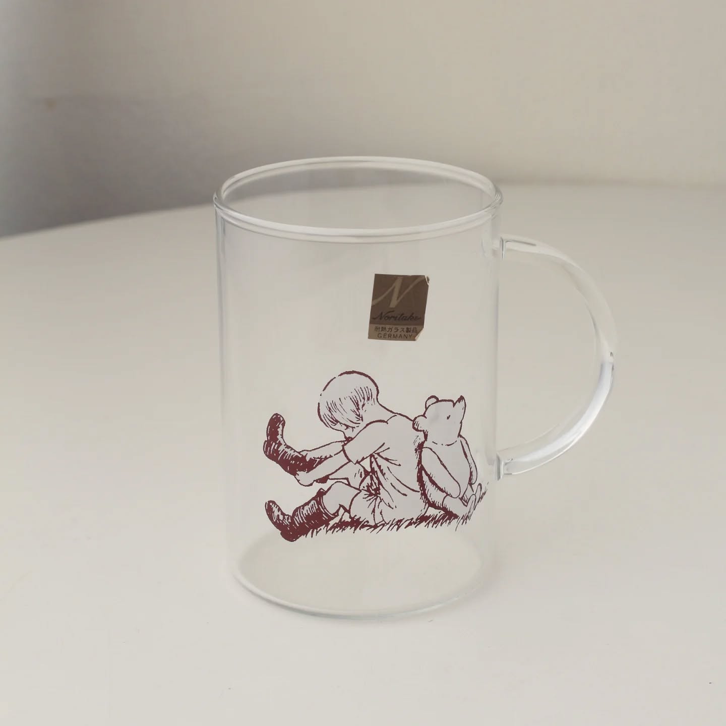 แก้วใสเนื้อบางเบา \nสกรีนลาย #winniethepooh สวยมากกก\nBy #noritake Japan \nราคา 420฿