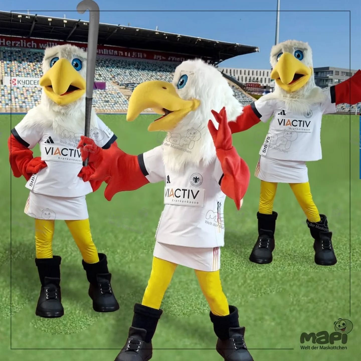 Aggi, das Maskottchen des Deutschen Hockey-Bundes, wurde in unserem Atelier als Schlenzis Freundin k