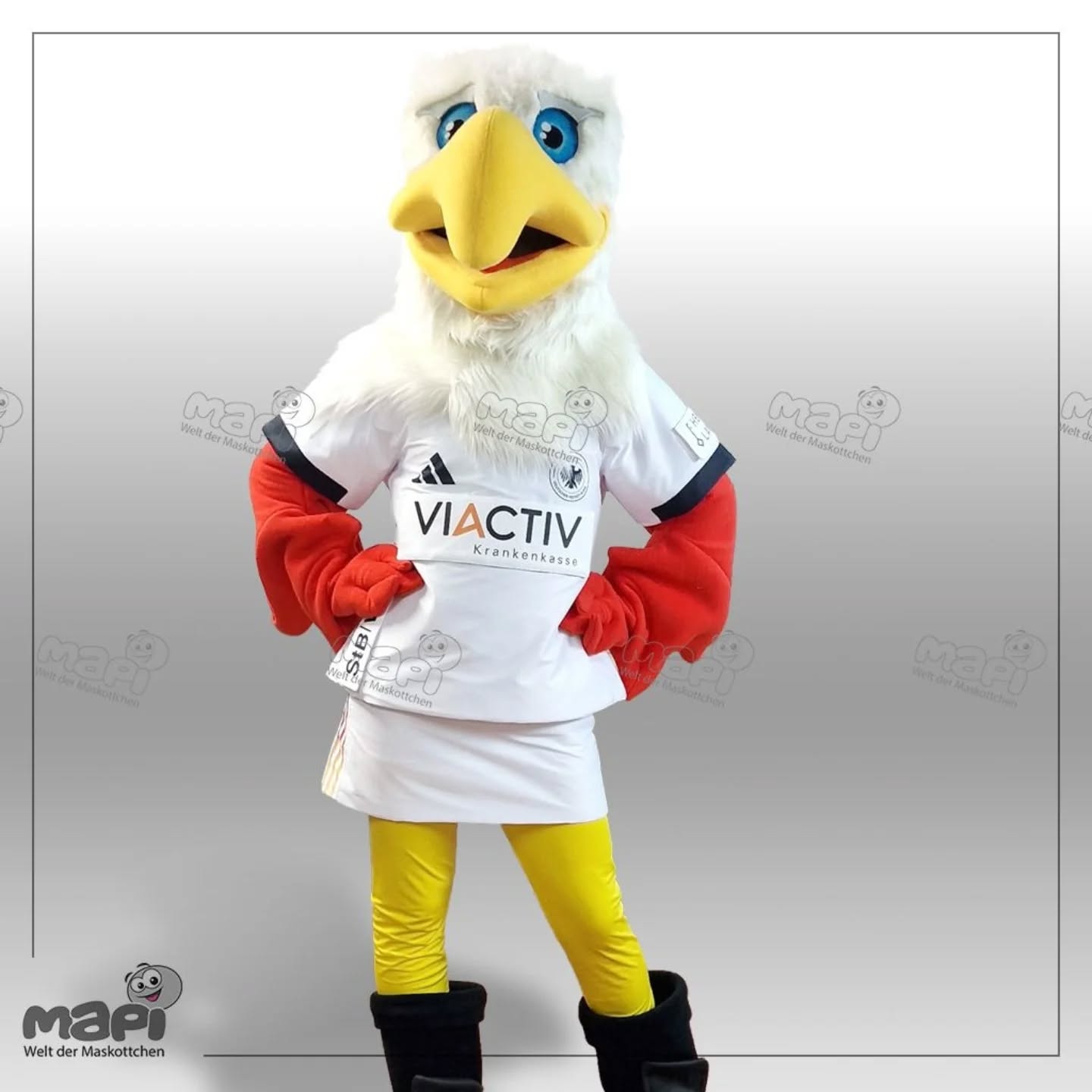 Aggi, das Maskottchen des Deutschen Hockey-Bundes, wurde in unserem Atelier als Schlenzis Freundin k