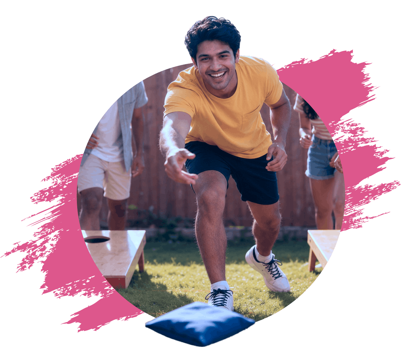Un collega che gioca a cornhole